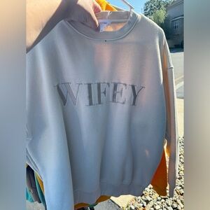 Six stories size L Wifey